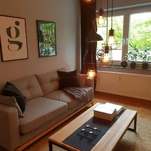Appartement Stylisch-gemuetliche 70qm Im Zentralen D-derendorf, Düsseldorf
